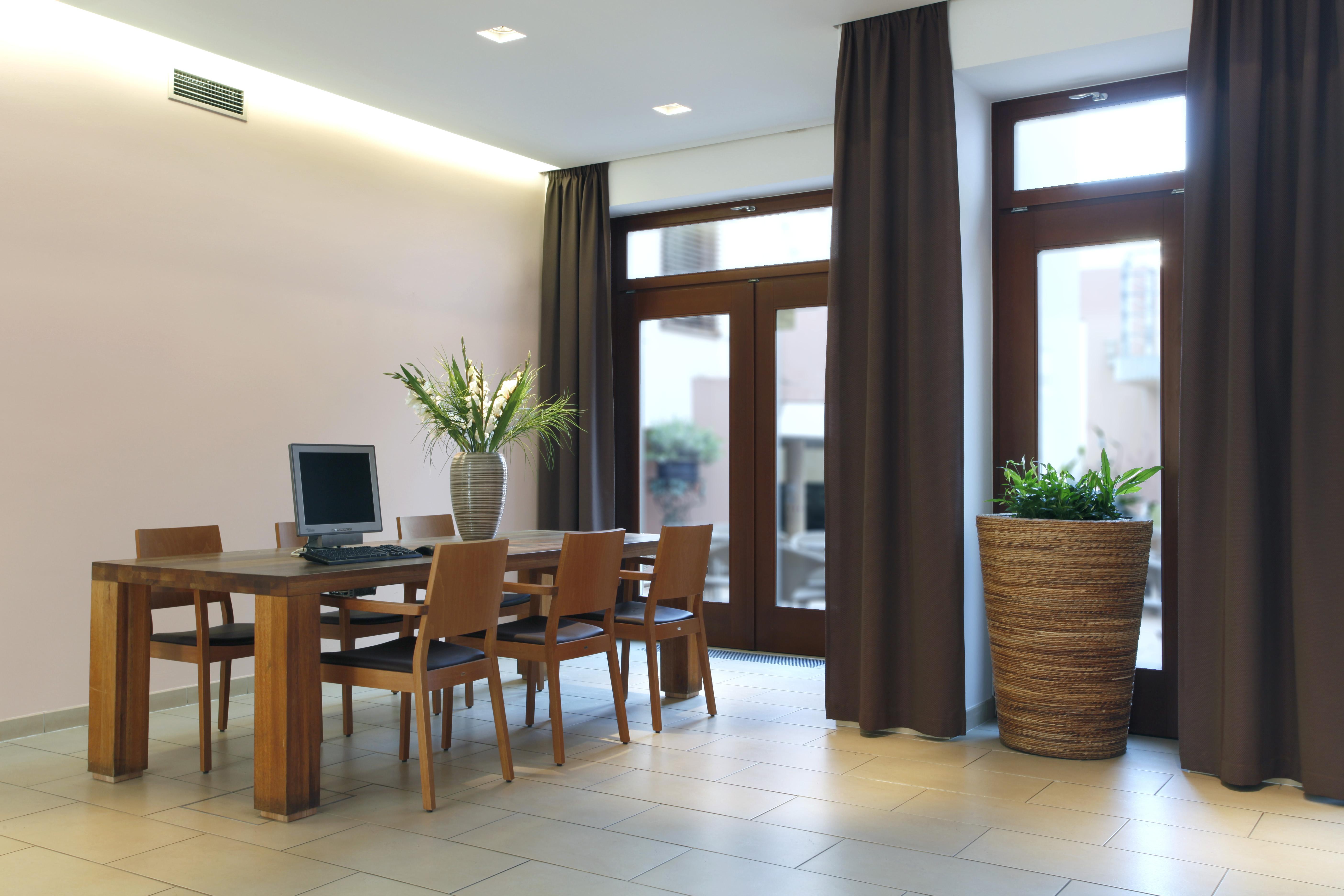 Hotel Carol, Prague